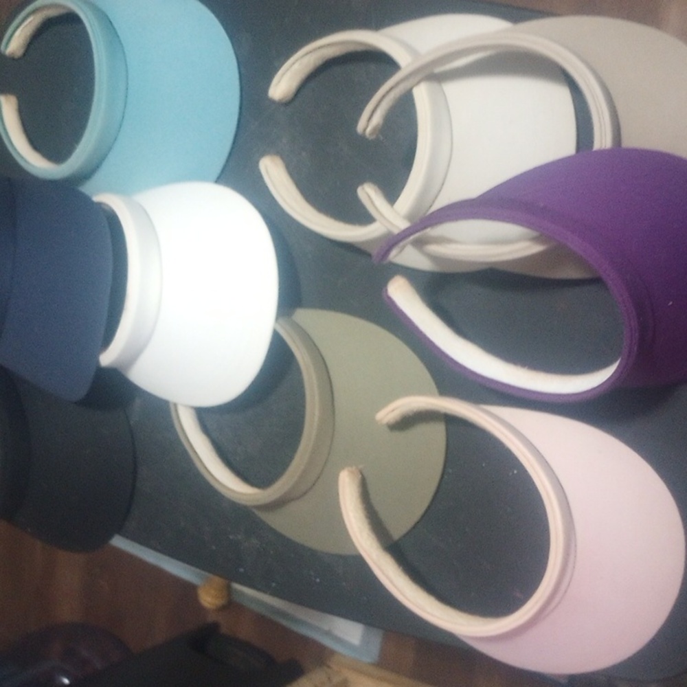 9 sun visors duferent
